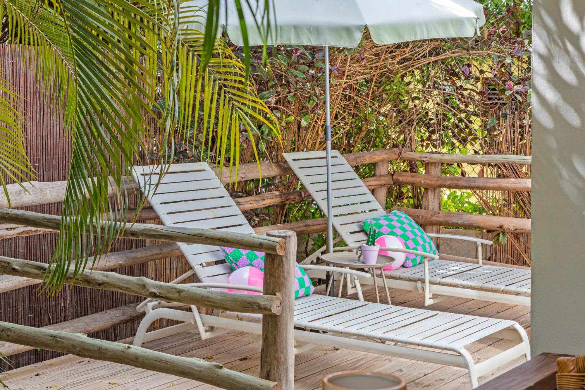 Tuk Tropical Boutique Resort Jan Thiel Willemstad Exteriör bild